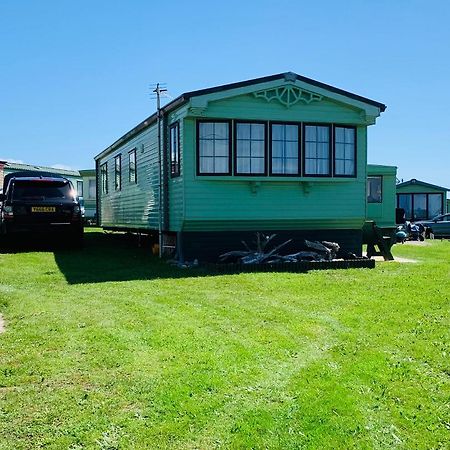 157 Amour Caravan タウィン エクステリア 写真