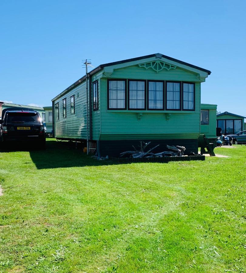 157 Amour Caravan タウィン エクステリア 写真